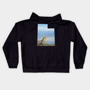 Utah State Outline - Antelope Island Causeway in the Great Salt Lake Kids Hoodie